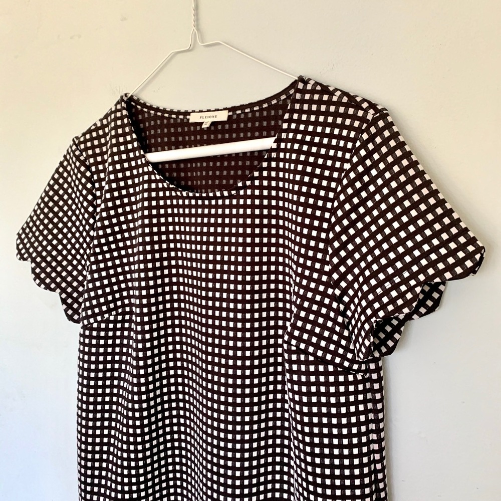 Anthropologie Checkered Shirt with Scallop Sleeves - Picture 2 of 3